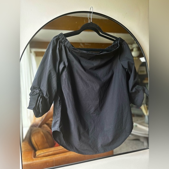 BABATON | off the shoulder curved hem blouse | size small - Picture 4 of 6
